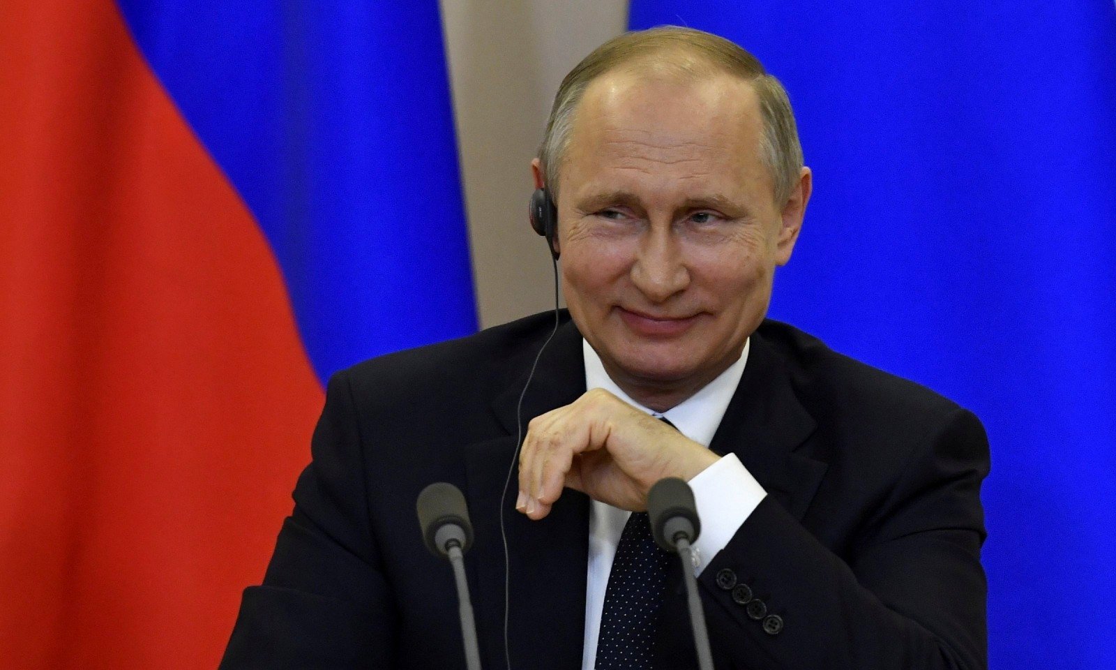Путин: теперь вся страна – вирусологи