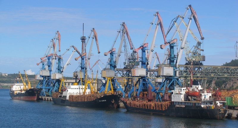 Суд обязал НАБУ открыть дело против Омеляна за банкротство Бердянского порта
