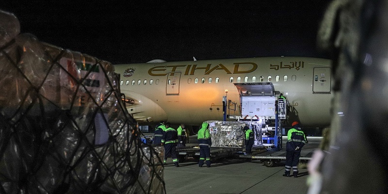 В Киев из ОАЭ прибыл самолёт с гуманитарной помощью и эвакуированными украинцами