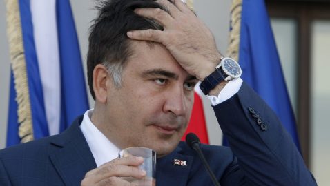 Саакашвили увидел руку Кремля в сопротивлении его назначению вице-премьером