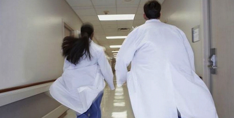 Мужчина с коронавирусом сбежал из больницы в Кривом Роге – СМИ