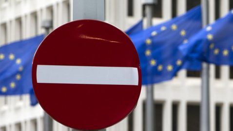 ЕС: санкции не запрещают России привозить помощь для борьбы с коронавирусом