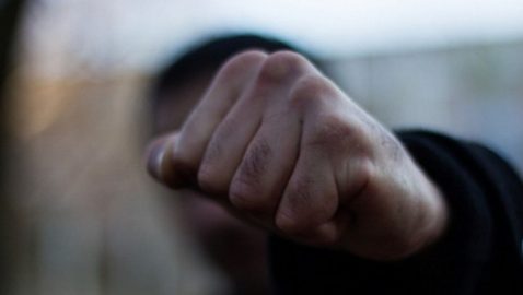 В Житомире подростки изнасиловали и пытали гея