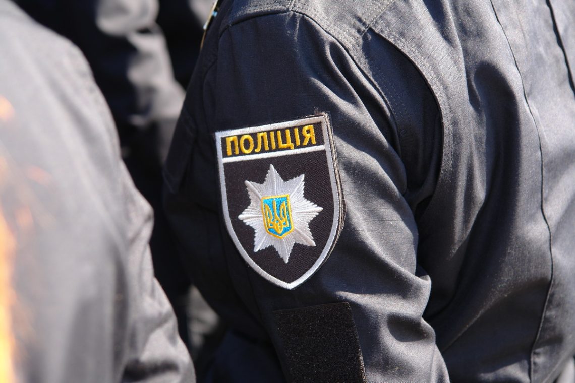 Под Киевом полицейские изнасиловали девушку