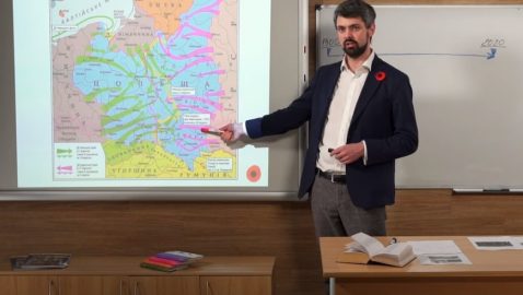 Украинским школьникам рассказали, что война была для УССР не совсем Отечественной