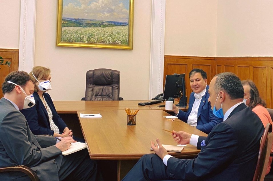 Саакашвили хочет «более тесно» привлечь американцев в украинские реформы