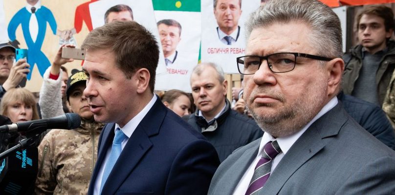«Допроса не будет»: адвокат Порошенко заявил, что тот не явится в ГБР