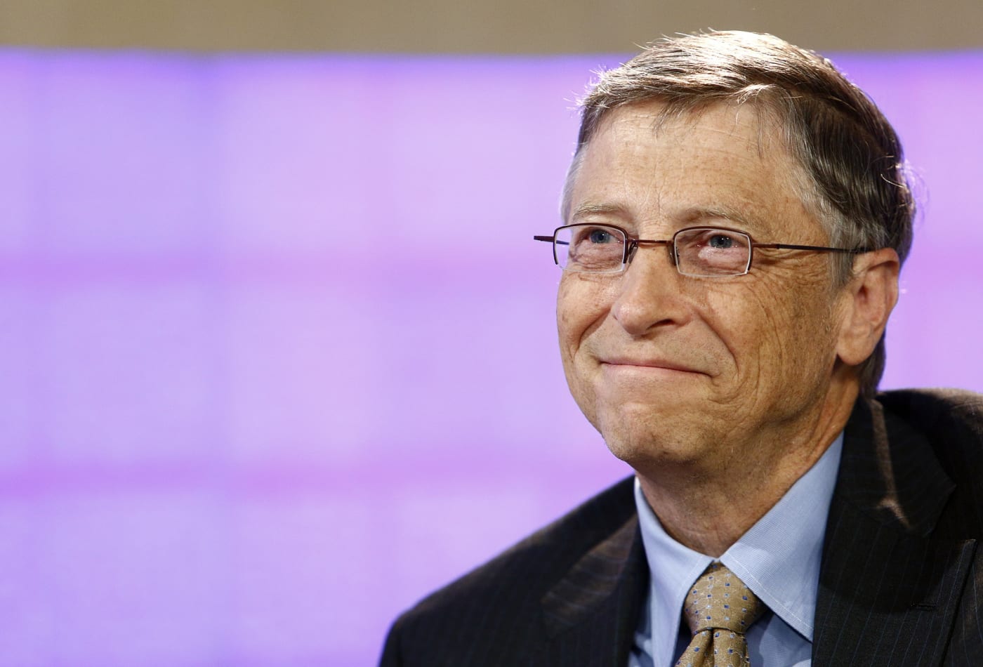 Билл Гейтс прокомментировал возможность чипирования людей через вакцины
