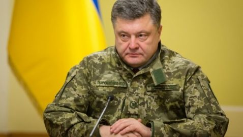 Адвокат Януковича: Порошенко назначен допрос по делу о сдаче Крыма