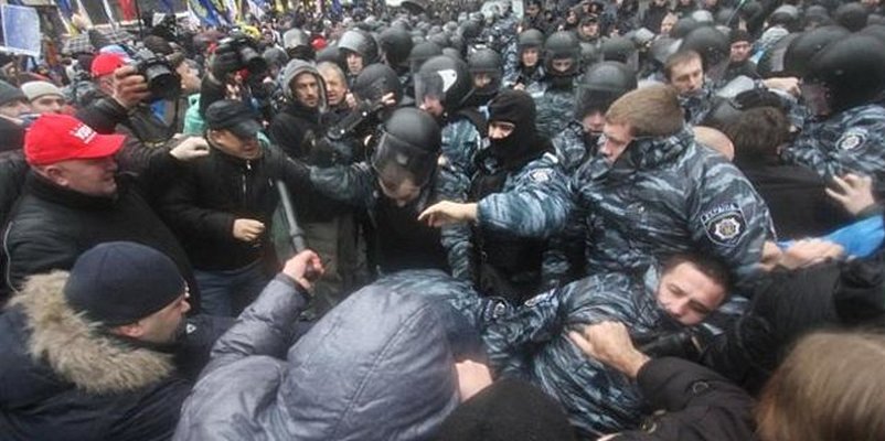 ГБР направило в суд обвинительный акт по «беркутовцу», задержавшему мирного протестующего на Майдане