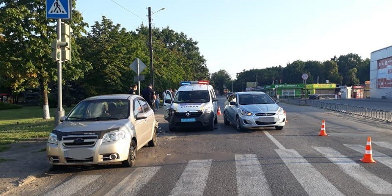 На Харьковщине копы попали в двойное ДТП, догоняя пьяного водителя - 4 - изображение