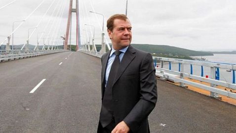 Украинцы должны смириться с потерей Крыма — Медведев