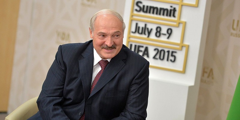 Лукашенко в декларации указал, что он бездомный