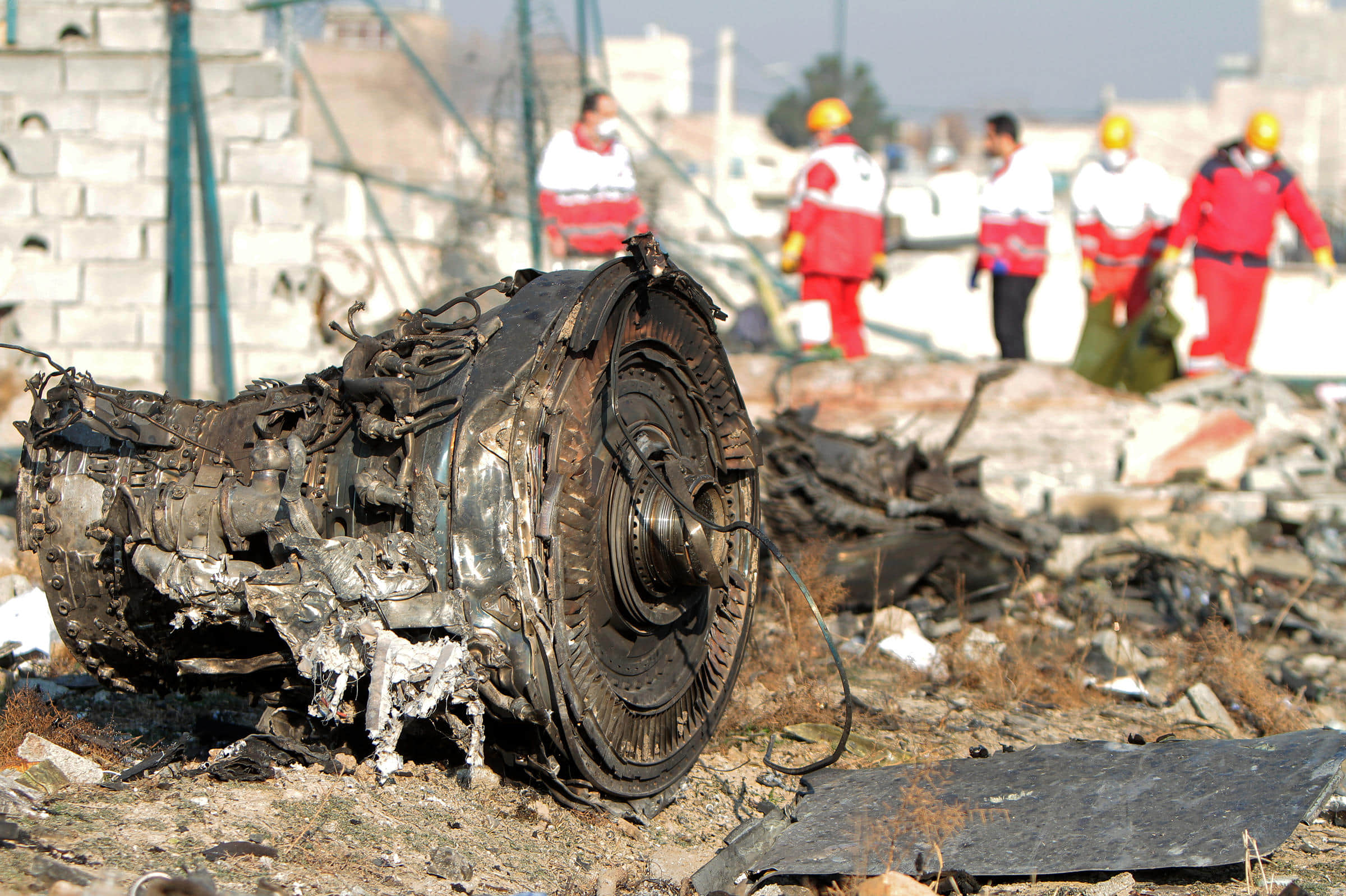 В МИД сообщили о вмешательстве в работу сбитого в Иране самолета МАУ