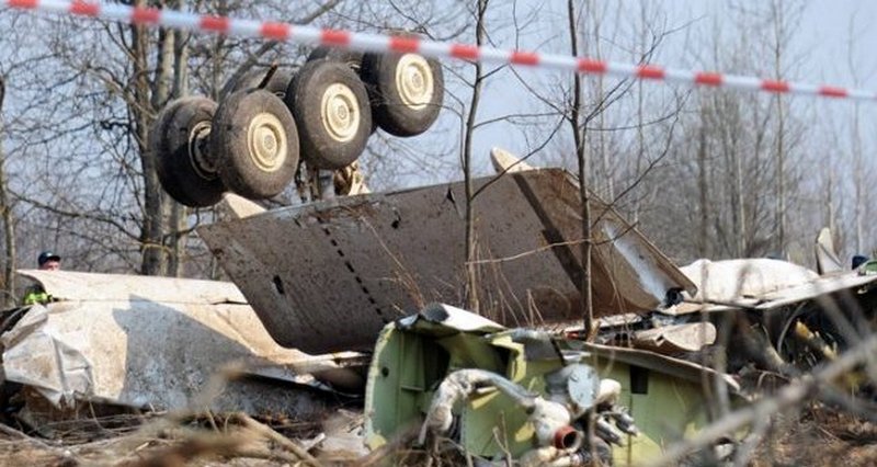 Польша заявила о взрыве тротила на борту самолёта Качиньского