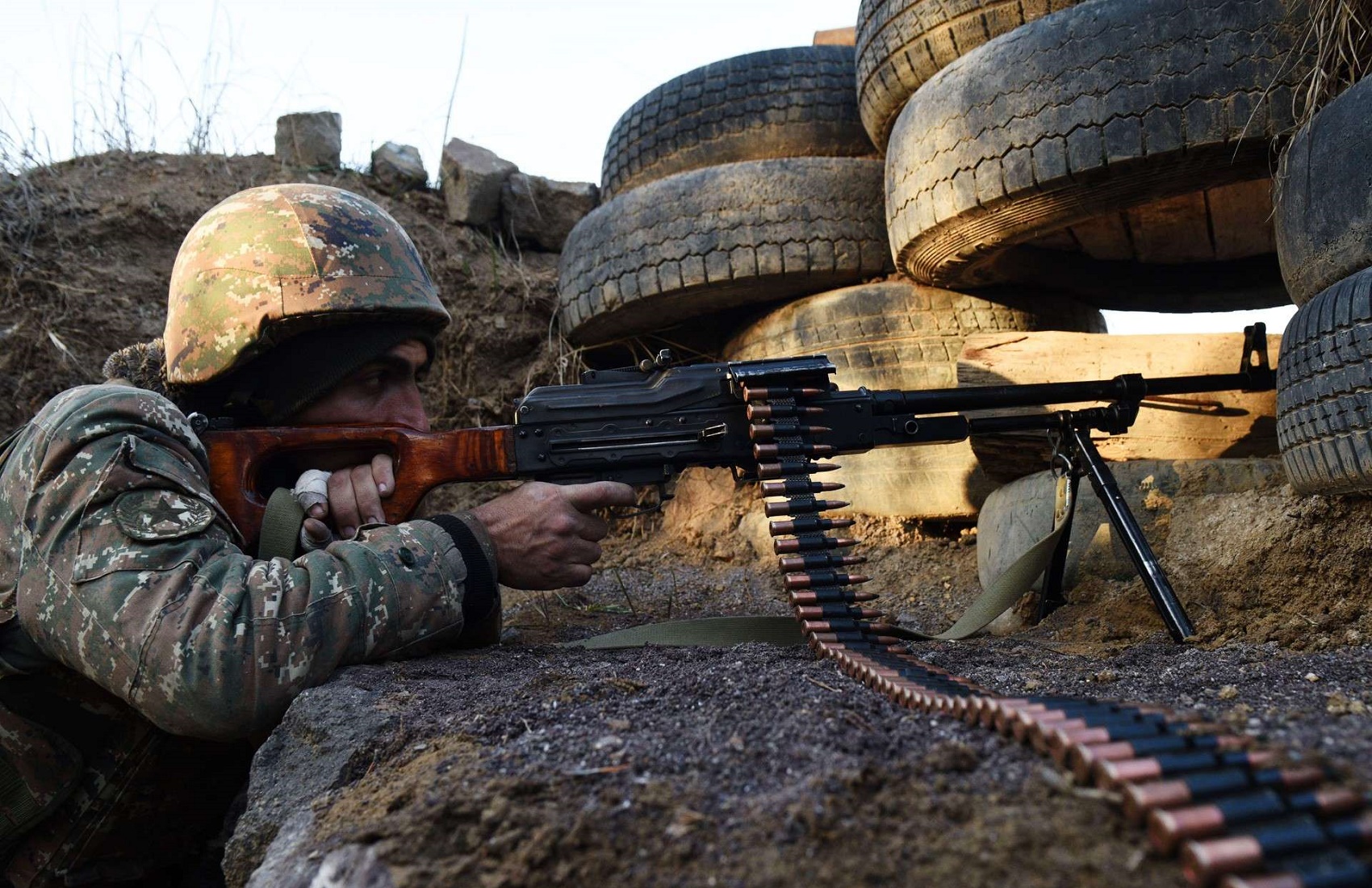 На границе Азербайджана и Армении вспыхнули боевые действия