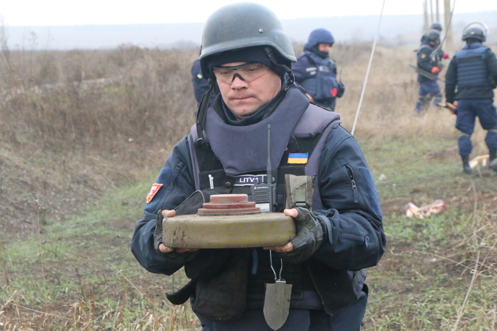 ТКГ согласовала 13 участков для разминирования на Донбассе