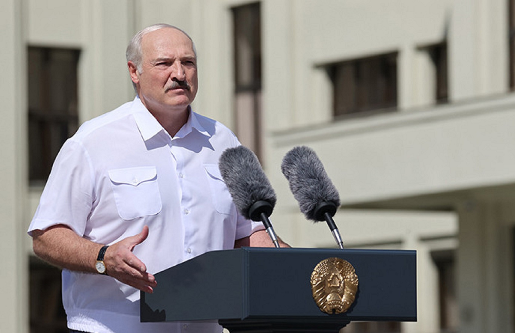 Лукашенко на митинге: если пойдём на поводу у Украины, Литвы, Польши и Латвии – погибнем как нация