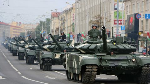 Минобороны Беларуси пригрозило использовать армию в центре Минска