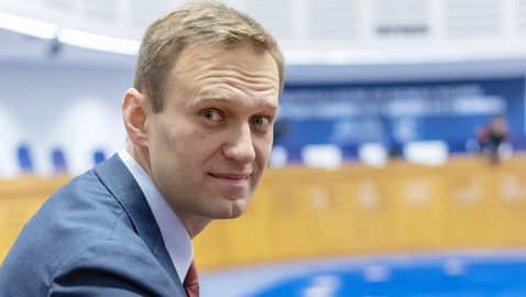 У Навального заявили, что за ним следили перед отравлением