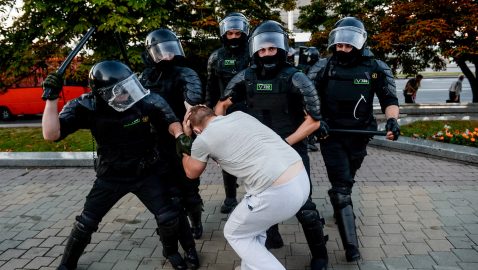 Протесты в Минске: Верховный суд Беларуси опубликовал список арестованных