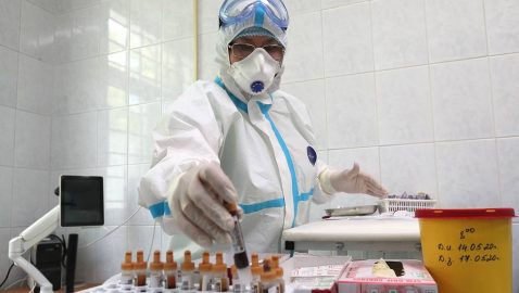 Путин заявил о регистрации первой в мире вакцины от коронавируса