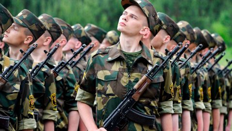 Беларусь объявила о военных сборах на границе с РФ