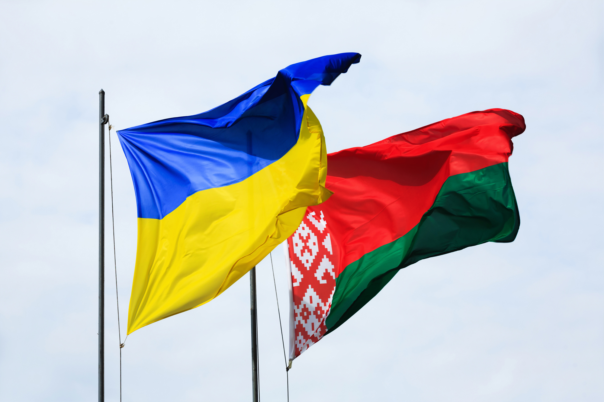 Кулеба: Украина приостановила все контакты с Беларусью