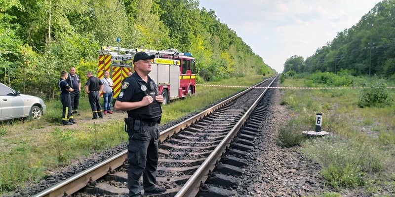 На Житомирщине взорвали рельсы под поездом с нефтепродуктами - 3 - изображение
