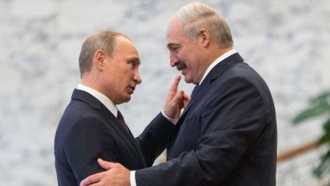 Лукашенко: Путин готов оказать военную помощь