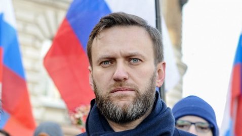 Пресс-секретарь: Навальный в коме