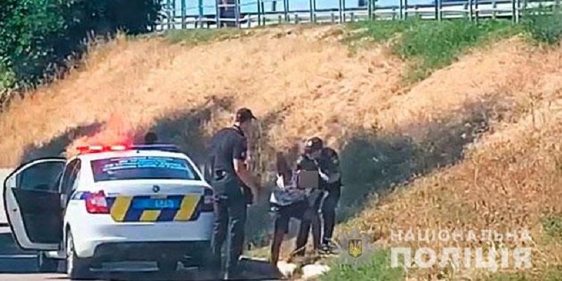 В Полтаве задержали студента-иностранца, который угнал авто с двумя детьми