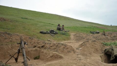 Правительство Азербайджана ввело военное положение