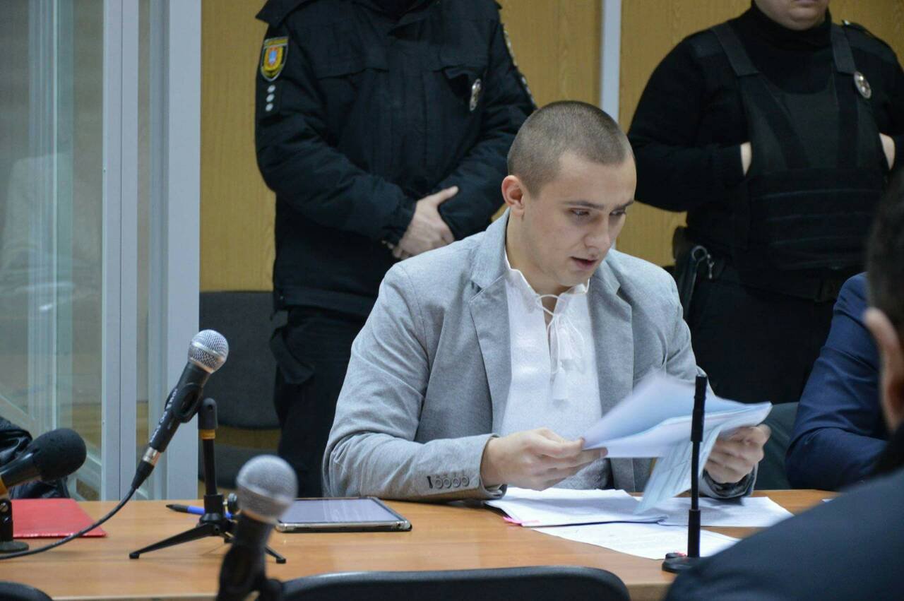 Суд оставил Стерненко под ночным домашним арестом
