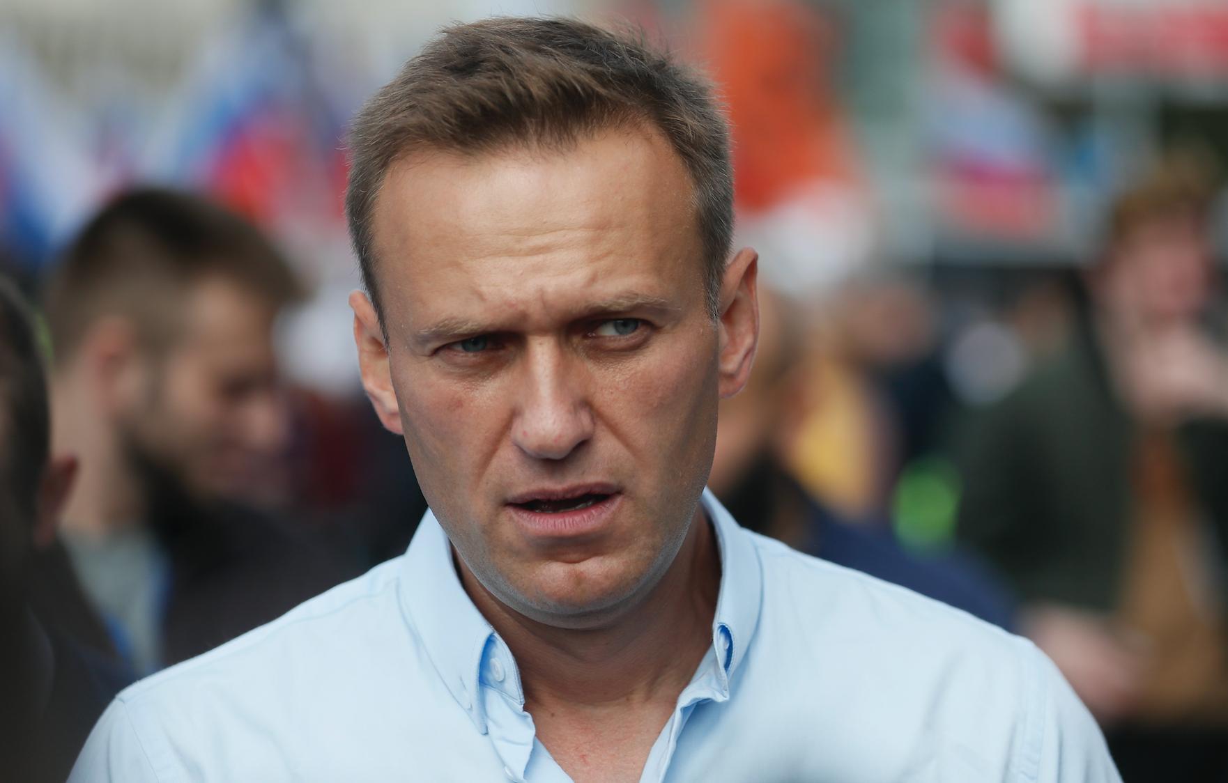 Навальный полностью пришёл в сознание и может говорить