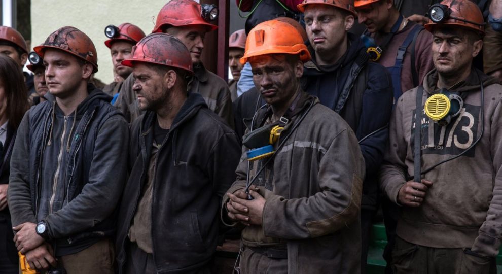 «Кривбассжелезрудком» останавливает работу из-за протестующих шахтёров и грозит сокращением штата