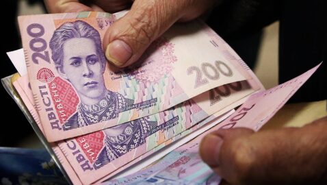 Жительница Черновцов отдала 7 тыс. грн псевдонардепу от «СН» за «место» в горсовете