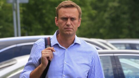 Навальный собирается вернуться в Россию — NYT