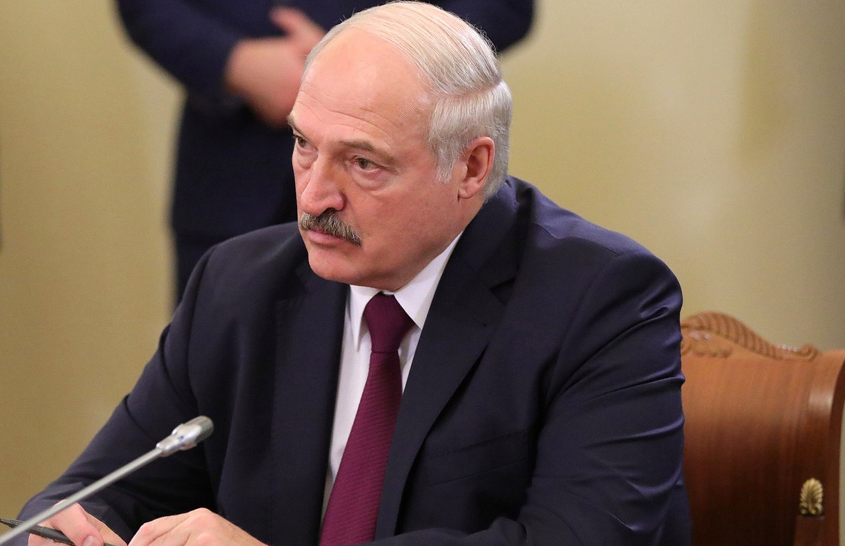 Лукашенко в СИЗО КГБ встретился с оппозиционерами