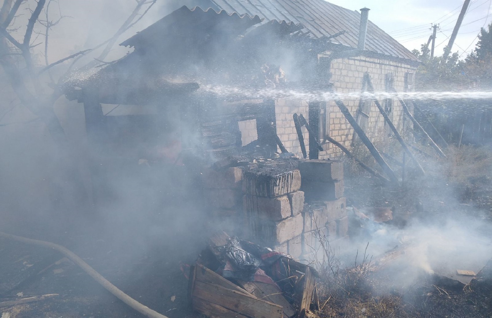 Пожары на Луганщине: 4 погибших, 10 госпитализированных, 120 эвакуированных