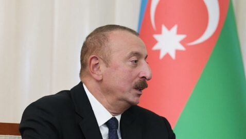 Алиев: Пусть Пашинян благодарит Путина за очередное спасение Армении