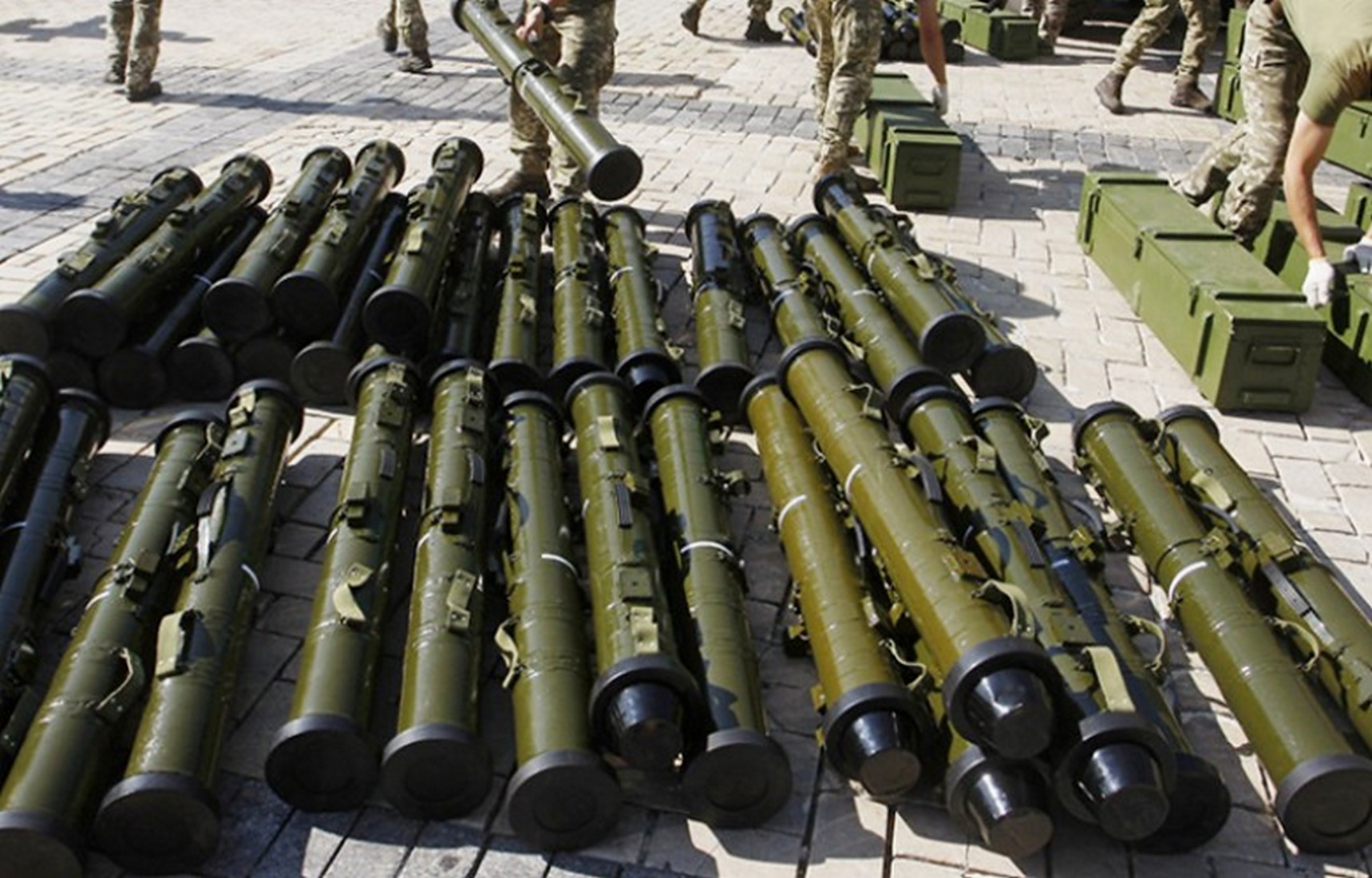 Кива заявил, что Украина поставляет оружие в Азербайджан