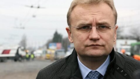 Мэр Львова не смог проголосовать на участке