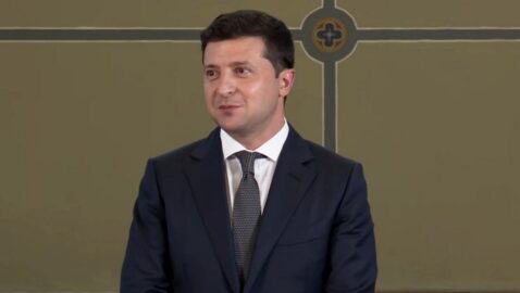 Зеленский призвал к диалогу по Карабаху и поддержал Азербайджан