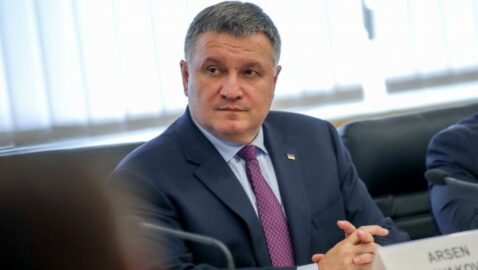 Аваков: в Україні можуть закрити міжміське сполучення