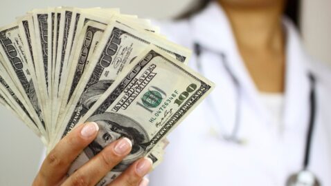 В госбюджете на 2021 год недостаточно денег на лечение от коронавируса — Служба здоровья