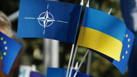 В НАТО предупредили Украину, что короткого пути к членству нет