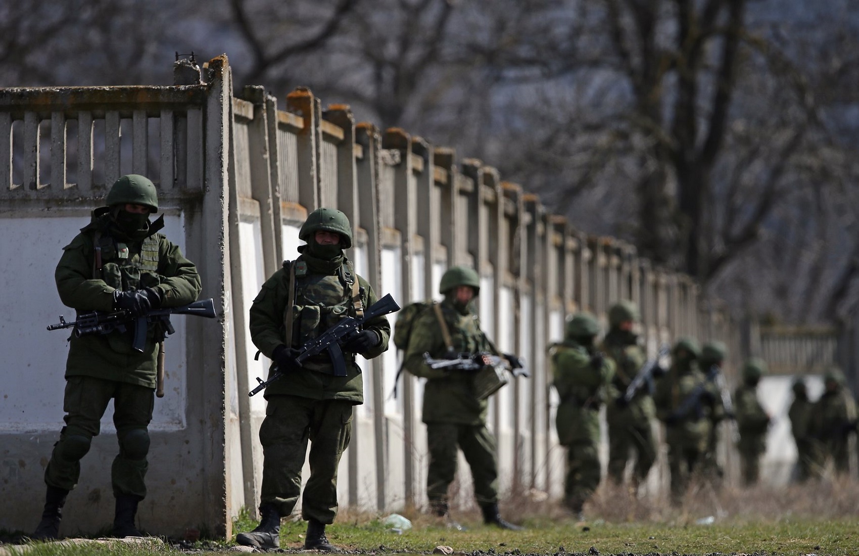 «Украинская власть запретила давать вооруженный отпор в Крыму». Экс-руководство ВСУ обратилось к Зеленскому