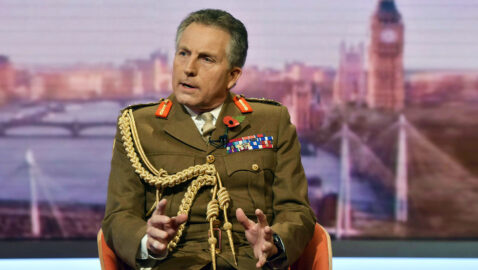 Министр обороны Британии заявил об угрозе мировой войны из-за коронакризиса