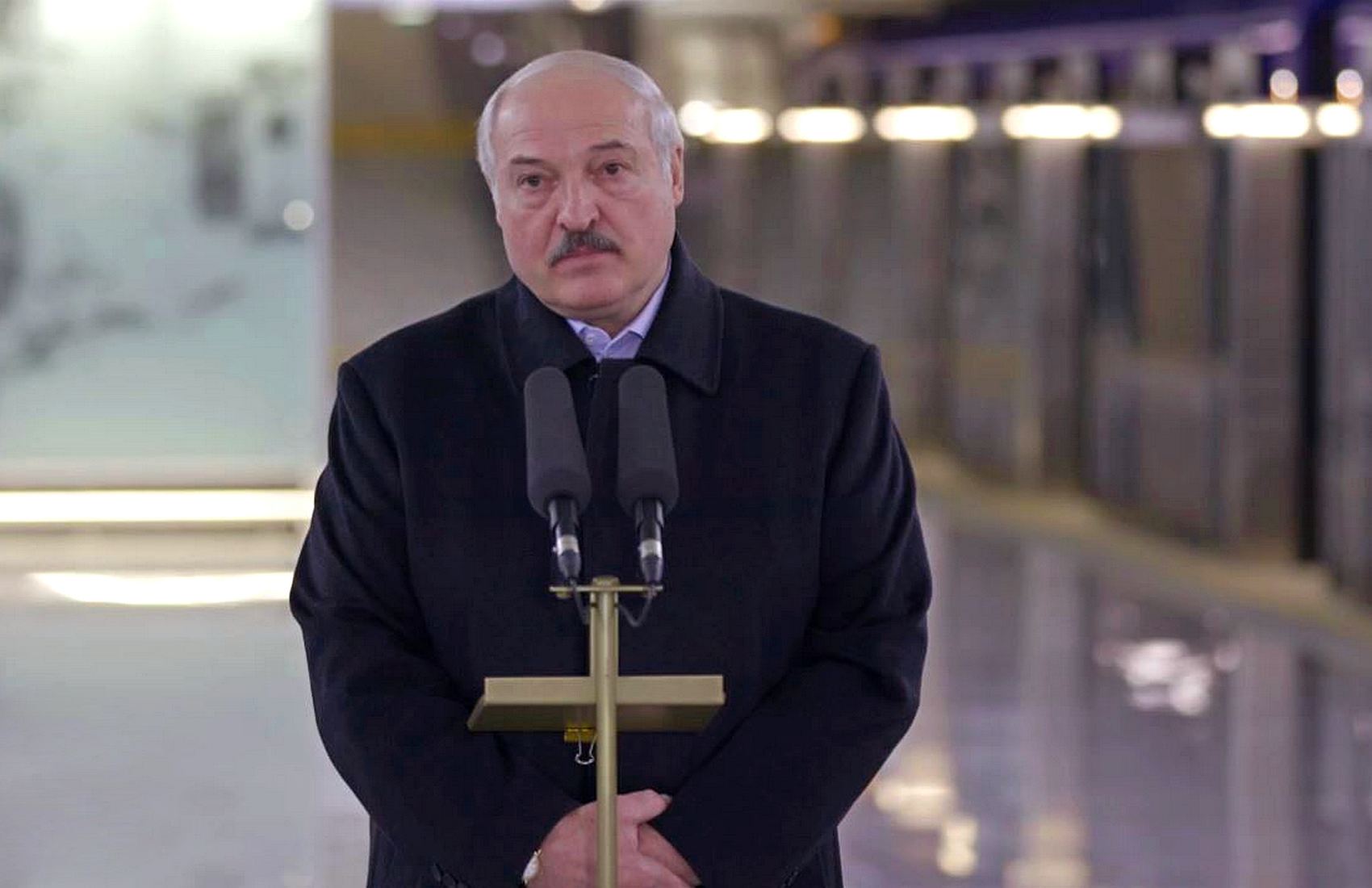 Лукашенко предложил Берлину потребовать от США провести новые выборы